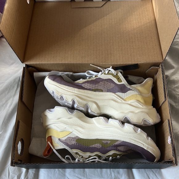 Sorel Kinetic Breakthru Day Lace Sneaker - Picture 8 of 8